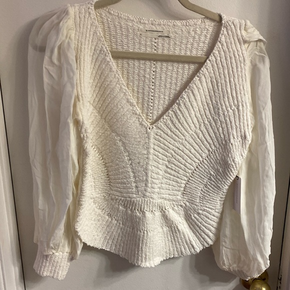 ON SALE 🌸 Anthropologie sheer long sleeve V neck sweater BEAUTIFUL - Picture 3 of 7